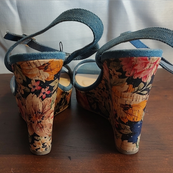 Jasmine denim floral wedges size 9 - Picture 2 of 11
